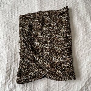 Bebe Nwot size XS Leopard Print Skirt